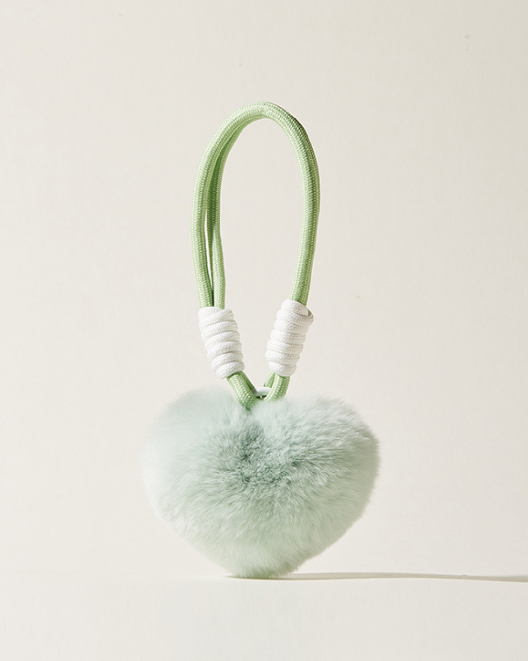 可愛いハートのペンダントバッグアクセサリー