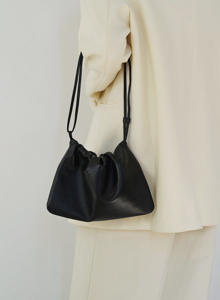 ニッチレザーギャザーショルダーバッグ