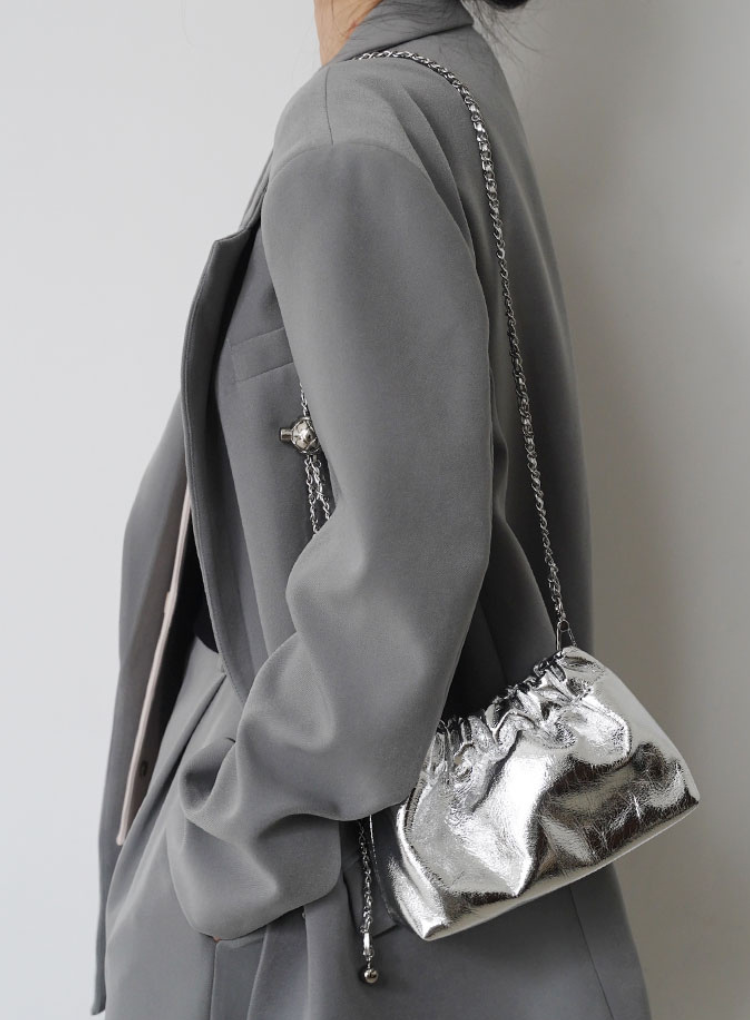 オイルワックスレザー ギャザーショルダーバッグ