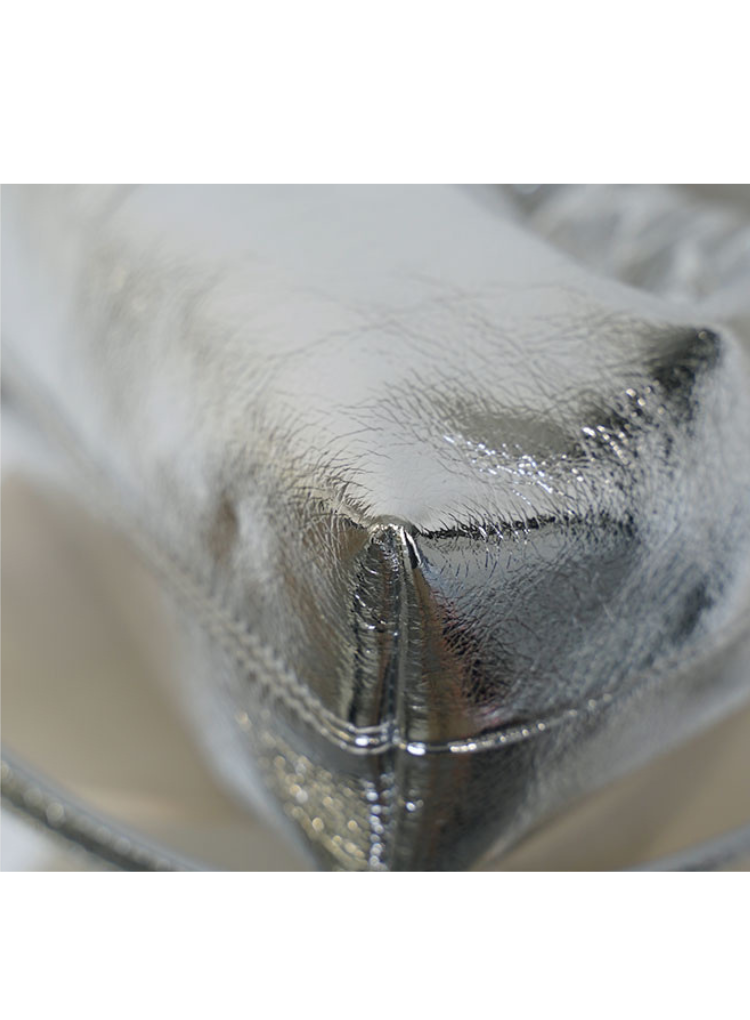 オイルワックスレザー ギャザーショルダーバッグ