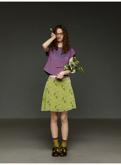 ボタニカルフラワープリントスリム半袖Tシャツ