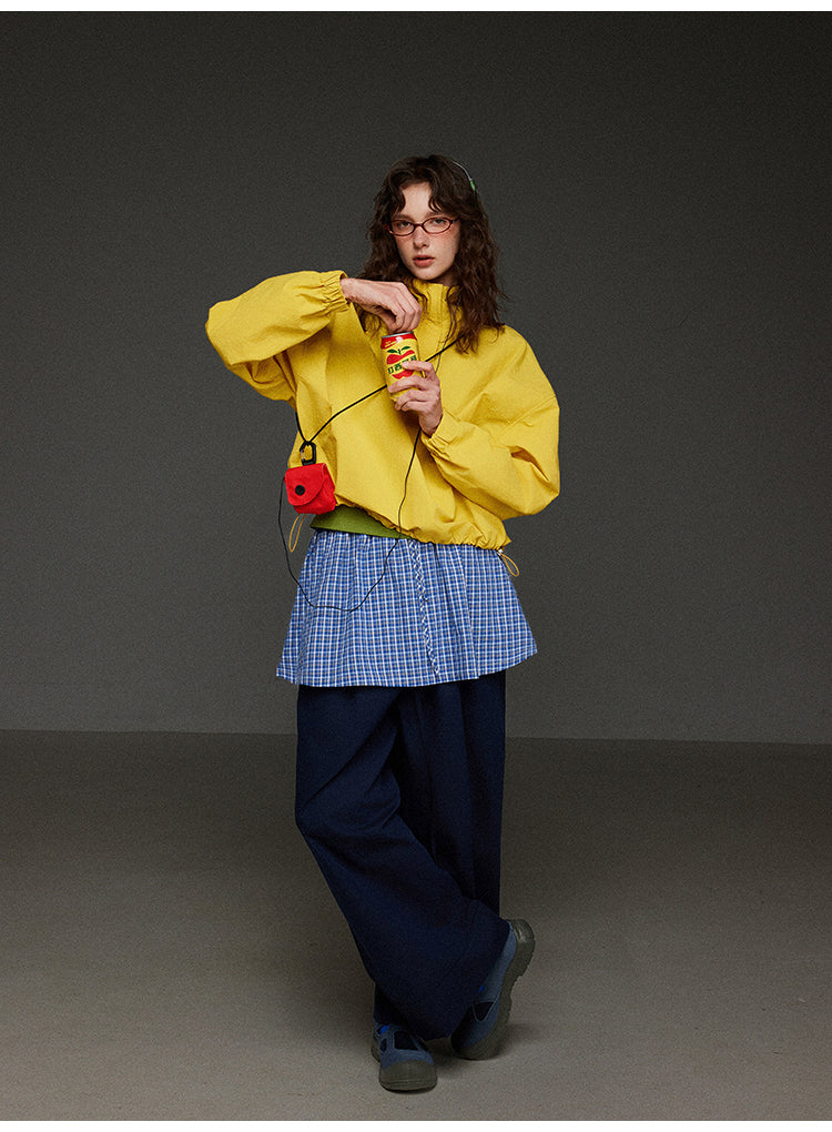 軽やかなハーフジップ連帽ジャケットレディース