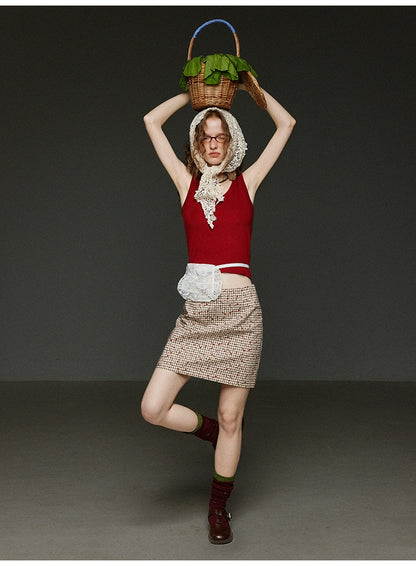 クラシカルレッド クルーネックタンクトップ