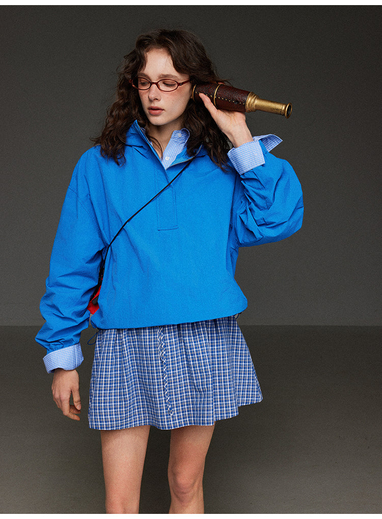 軽やかなハーフジップ連帽ジャケットレディース