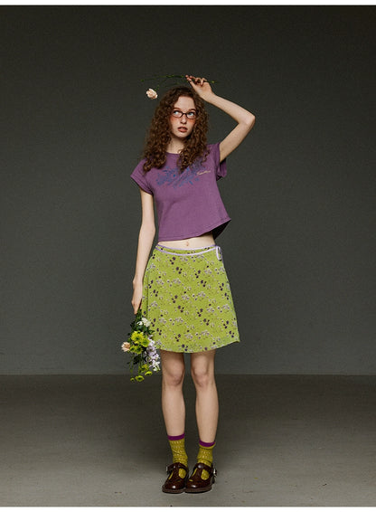 ボタニカルフラワープリントスリム半袖Tシャツ